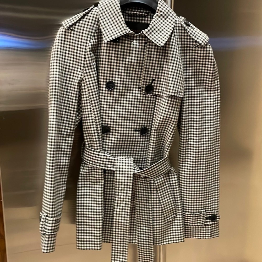 Ladies short Coach trench coat, new with tags.